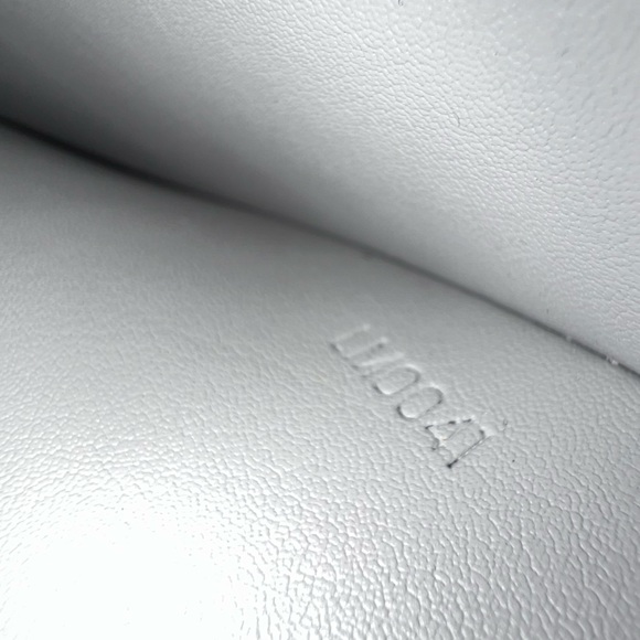 Louis Vuitton Columbus Shoulder BAG - Picture 2 of 14